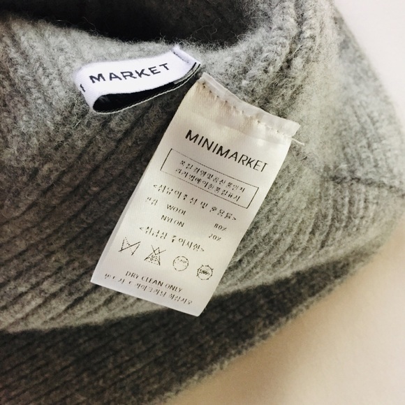 Minimarket Wool Crop Top - Picture 5 of 5